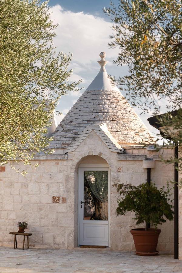 Il Trullo Delle Due Lune 诺西 外观 照片